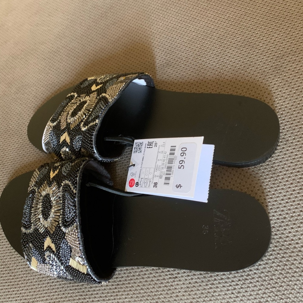 Sandals - Picture 3 of 3